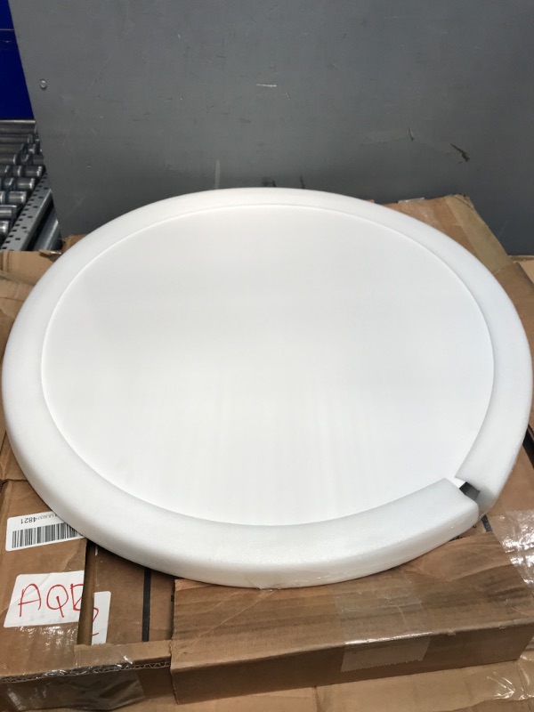 Photo 1 of 2' white round table top 