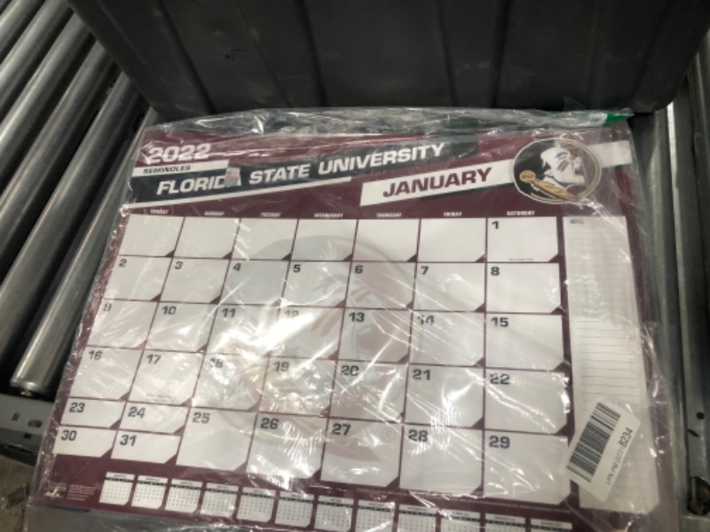 Photo 1 of TURNER SPORTS Florida State Seminoles 2022 22X17 Desk Calendar (22998061478)