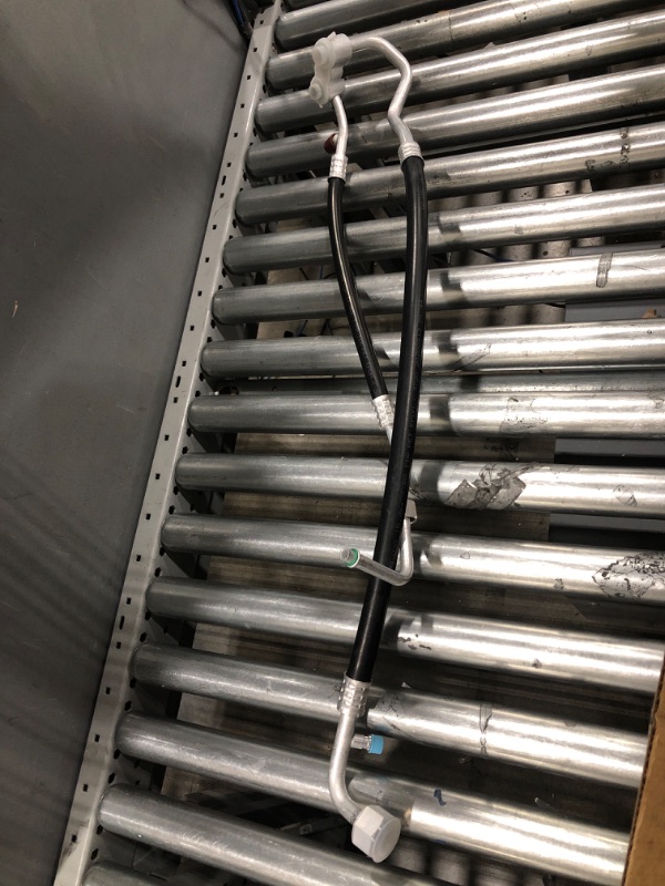 Photo 1 of HOSE/TUBE ASSY/ACCUM - SUCTION&DISCHRG ASSM