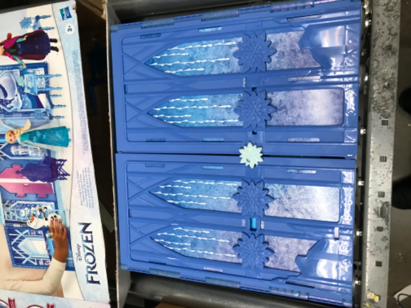 Photo 2 of Disney Frozen Hasbro F1819 2 Elsa's uitklapbaar ijspaleis, kasteelspeelset, speelgoed voor kinderen vanaf 3 jaar,Multi kleuren