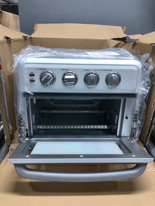 Photo 2 of Cuisinart TOA-70W AirFryer Oven with Grill
