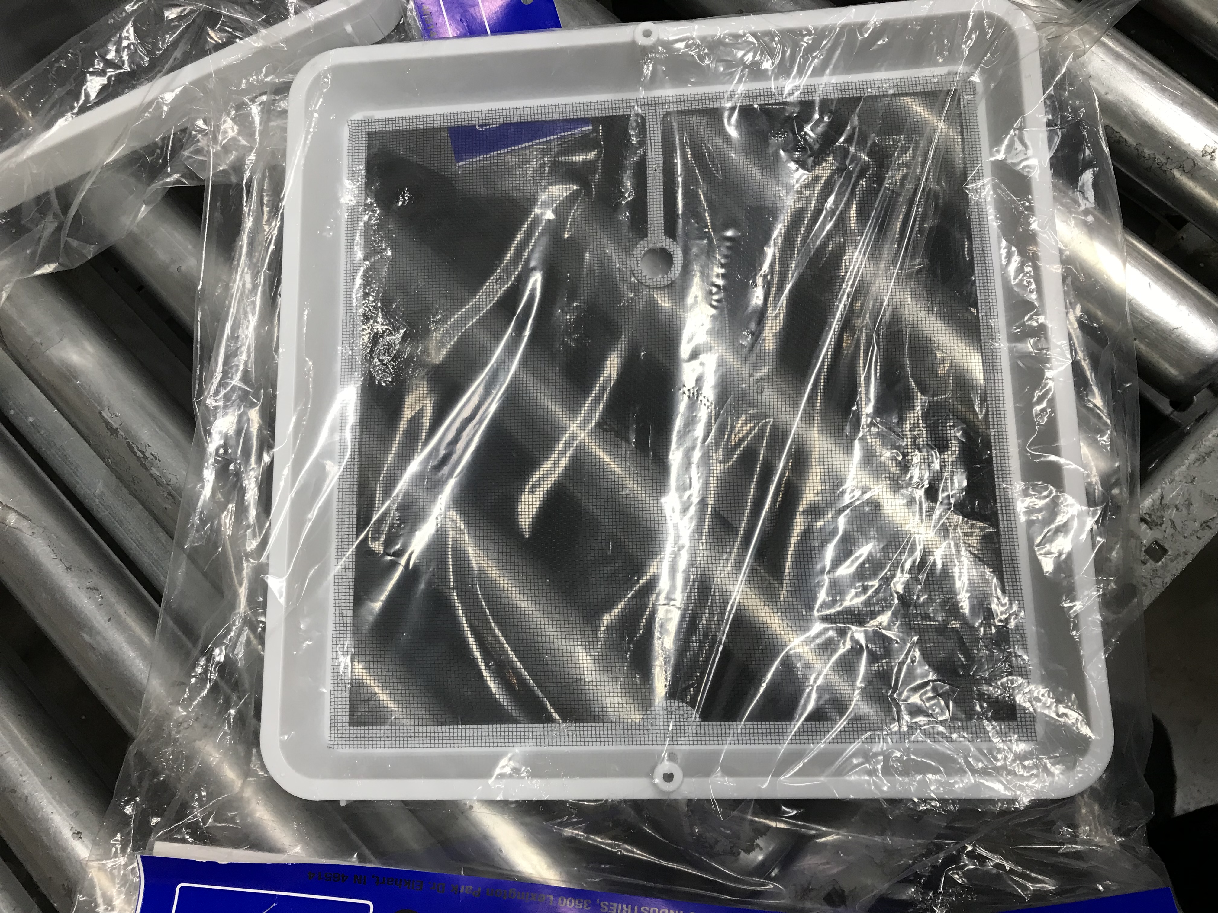 Photo 1 of Heng's 90106-C1 Roof Vent Screen Frame, 14" x 14" - White (6)