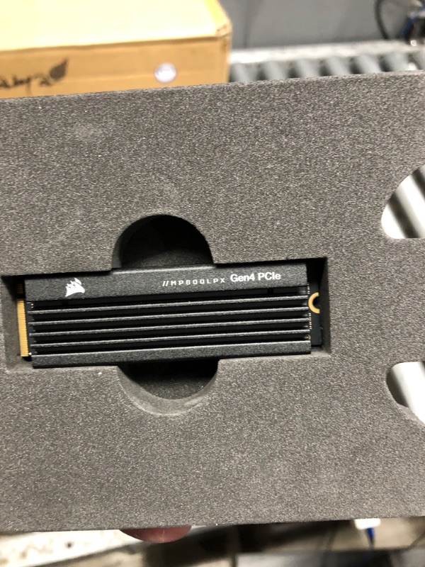 Photo 1 of Corsair MP600 PRO LPX 2TB M.2 NVMe PCIe x4 Gen4 SSD - Optimized for PS5 (Up to 7,100MB/sec Sequential Read & 6,800MB/sec Sequential Write Speeds, High-Speed Interface, Compact Form Factor) Black