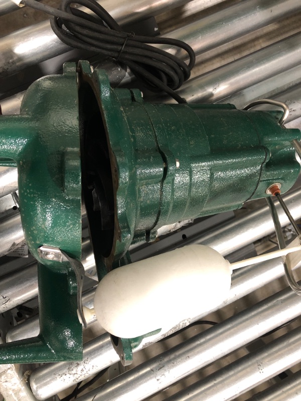 Photo 7 of "MISSING SCREWS" Zoeller BE270 Waste Mate 230 Volt 1 HP Submersible Pump w/Variable Level Float Switch