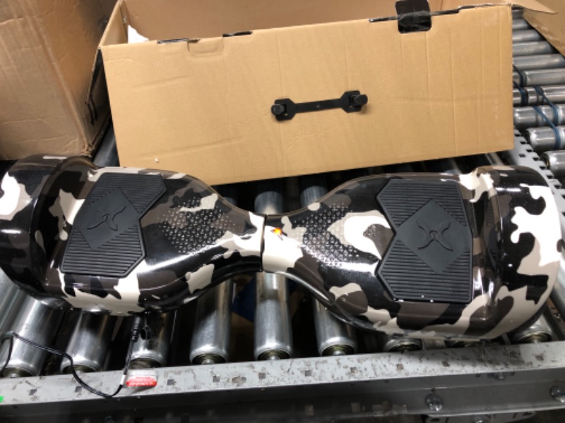 Photo 2 of ***TESTED/ TURNS ON*** Hover-1 Helix Electric Hoverboard | 7MPH Top Speed, 4 Mile Range, 6HR Full-Charge, Built-in Bluetooth Speaker, Rider Modes: Beginner to Expert Hoverboard Camo