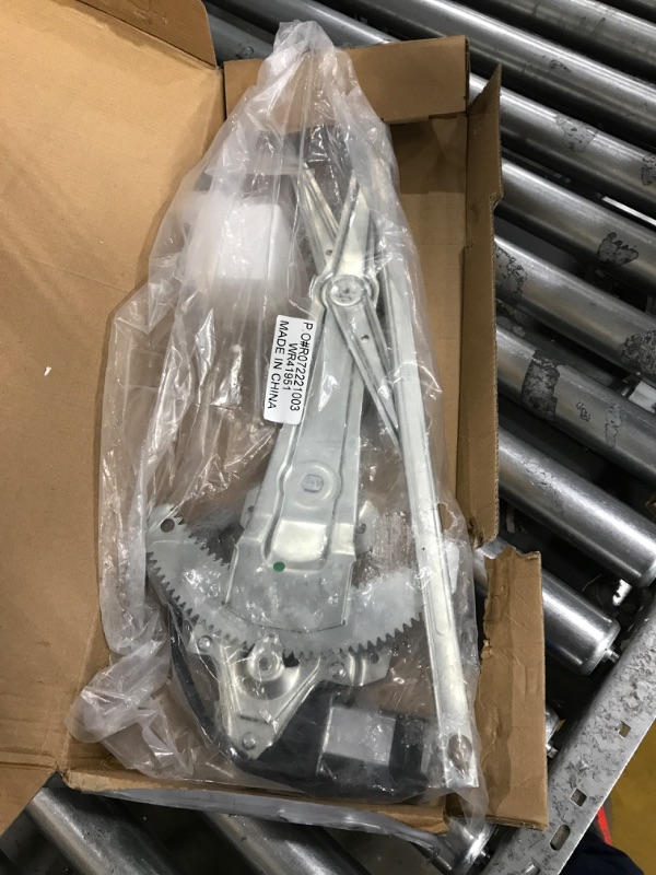 Photo 1 of (unable to test)A-Premium Electric Power Window Regulator with Motor Compatible with Honda CR-V 1997-2001 Front Right Passenger Side Front Passenger
