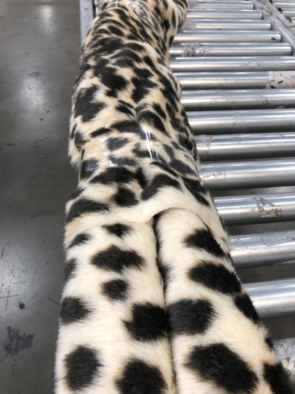 Photo 2 of 
MACEVIA Leopard Rug Cheetah Print Rug Area Carpet Cute Western Decor Animal Skin Rugs for Living Room Bedroom Non-Slip 43.3" L x 29.5" W(3.6ft x 2.4ft)