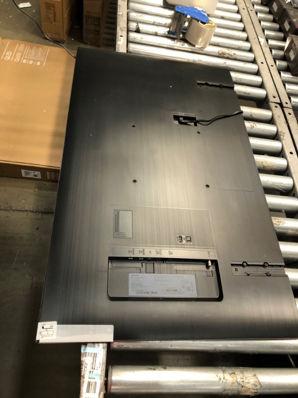Photo 1 of SAMSUNG 43-Inch Class QLED 4K Q60B Series Dual LED Quantum HDR Smart TV with Alexa Built-in (QN43Q60BAFXZA, 2022 Model)
