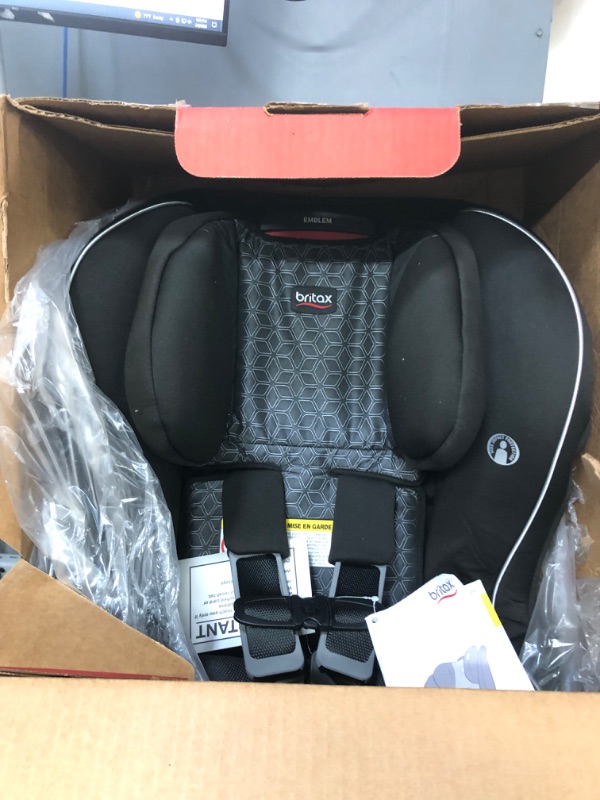 Photo 2 of Britax Emblem 3 Stage Convertible Car Seat - Fusion