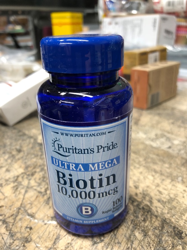 Photo 1 of *EXP: 5/2025* Puritan's Pride Biotin 10000 mcg-100 Softgels