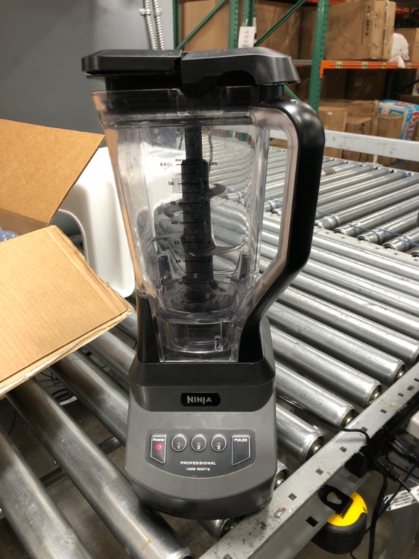 Photo 3 of ****FOR PARTS NOT FUNCTIONAL*** Ninja NJ601AMZ Professional Blender with 1000-Watt Motor & 72 oz Dishwasher-Safe Total Crushing Pitcher for Smoothies, Shakes & Frozen Drinks, Black