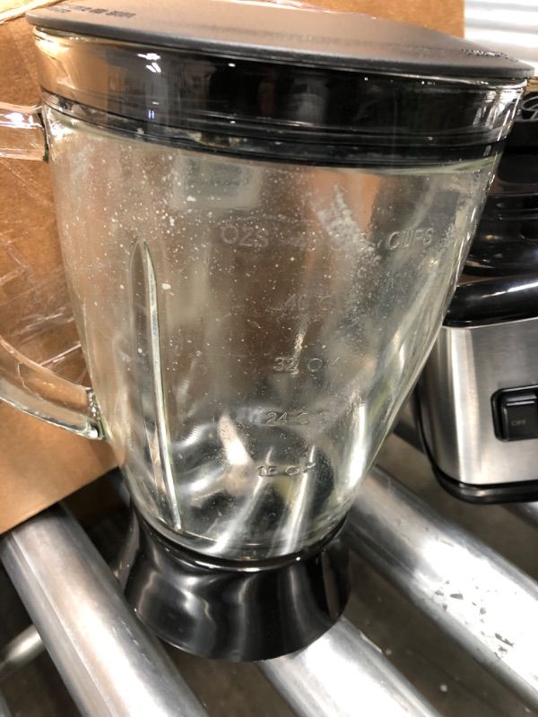 Photo 3 of ***FOR PARTS ONLY, DOES NOT TURN ON*** Total Chef 6-Speed + 2 Pulse Options Countertop Blender, 6 Cup (1.5L) Glass Jar, Stainless Steel Blades, Auto-Clean Function, Puree, Crush, Blend For Smoothies, Shakes, Dips, Black and Silver

