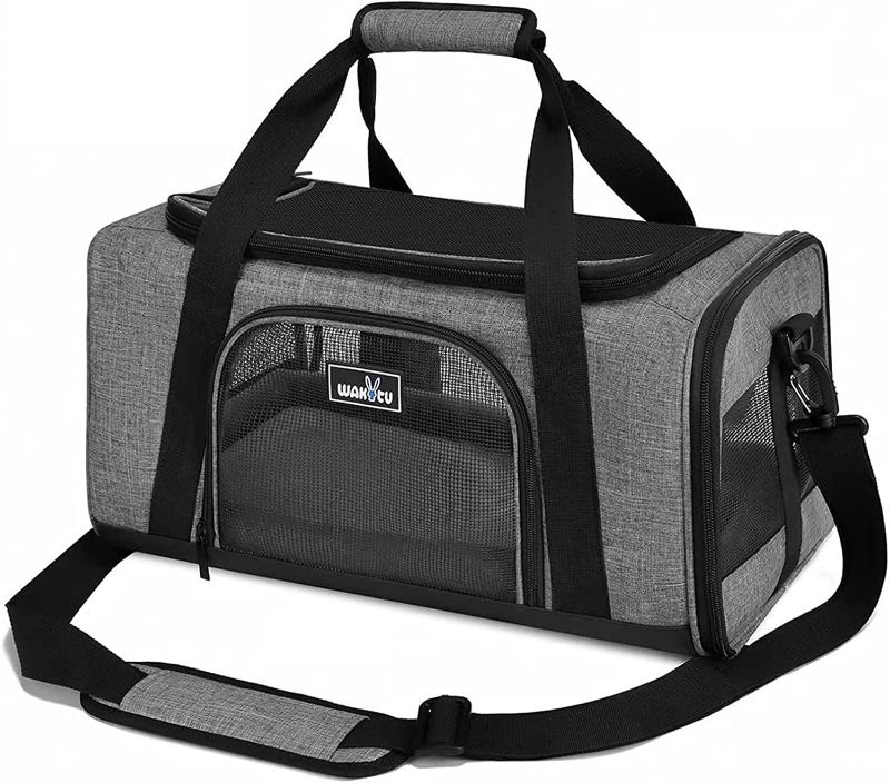 Photo 1 of *** STOCL PHOTO IS FOR REFERENCE ONLY*** Small Cats Dogs, Dog Carrier Travel Bag with Adequate Ventilation, 
