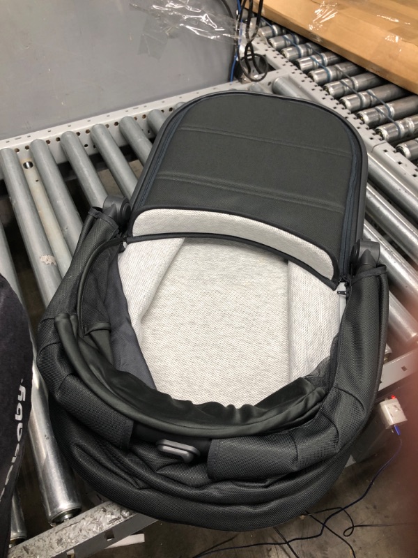 Photo 3 of 2018 UPPAbaby Bassinet - Jake (Black/Carbon)