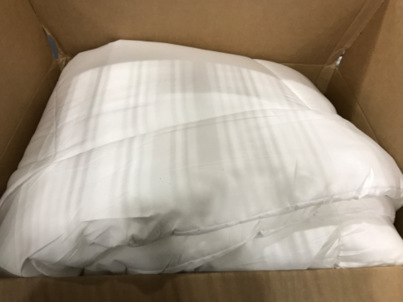 Photo 2 of Bedsure King Comforter Duvet Insert - Down Alternative White Comforter King Size