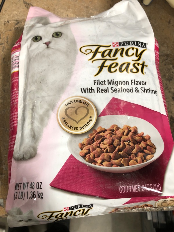 Photo 2 of .Fancy Feast Gourmet Filet Mignon Flavor with Real Seafood & Shrimp Dry Cat Food, 3-lb Bag & Nulo Adult & Kitten Grain Free Canned Wet Cat Food (Beef & Mackerel Recipe, 3 Oz, Case of 24)

