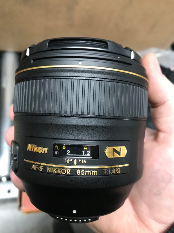 Photo 5 of Nikon AF-S FX NIKKOR 85mm f/1.4G Lens with Auto Focus for Nikon DSLR Cameras with UV Protection Lens Filter - 77 mm w/ UV Filter