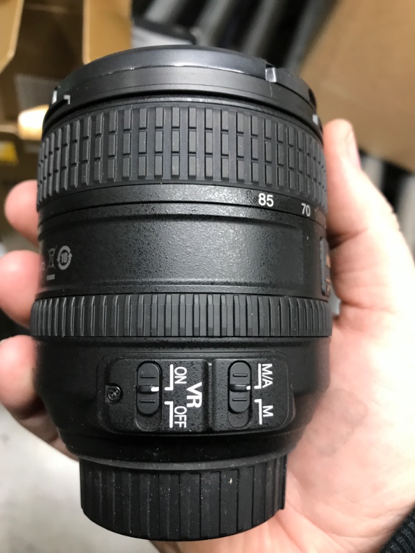 Photo 3 of Nikon AF-S NIKKOR 24-85mm f/3.5-4.5G ED VR [AFSVR24-85G]