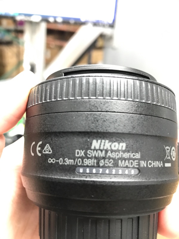 Photo 3 of Nikon Nikkor 35mm f/1.8G AF-S DX Lens