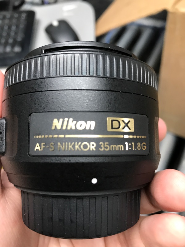 Photo 4 of Nikon Nikkor 35mm f/1.8G AF-S DX Lens