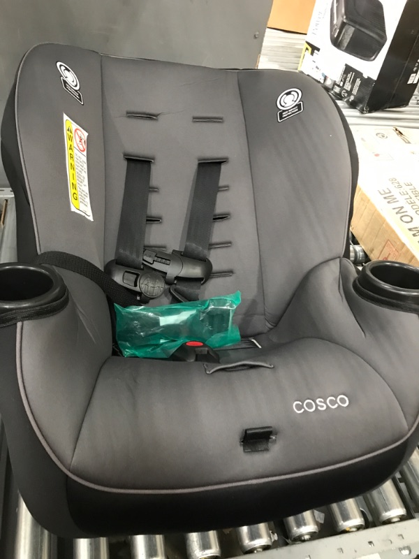 Photo 2 of Cosco Onlook 2-in-1 Convertible Car Seat, Rear-Facing 5-40 pounds and Forward-Facing 22-40 pounds and up to 43 inches, Black Arrows