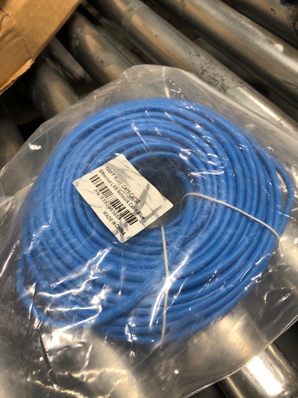 Photo 2 of CableVantage Cat5 CAT5 Patch Cable Cord 500mhz Ethernet Internet Network Cable LAN RJ45 UTP for PC Computer PS4 Xbox One Modem Router RJ45 Computer Networking Cord Blue (100 Feet