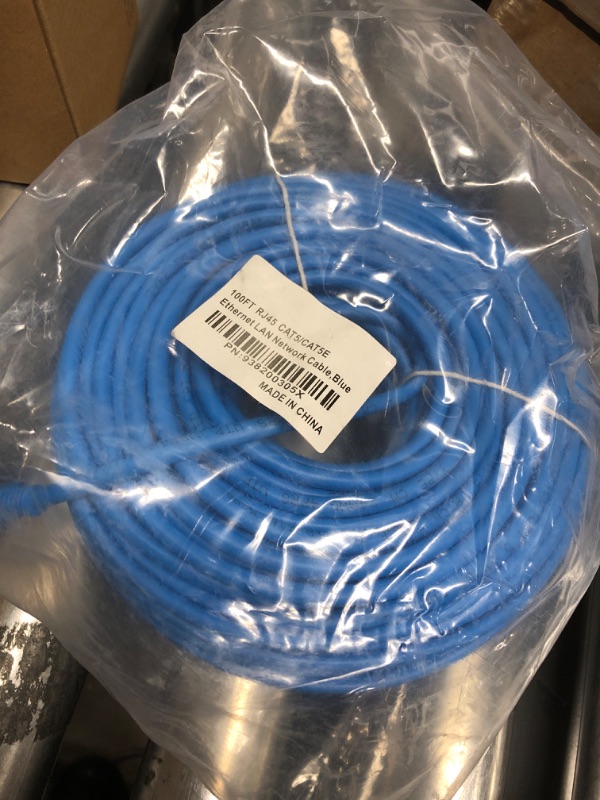 Photo 2 of CableVantage Cat5 CAT5 Patch Cable Cord 500mhz Ethernet Internet Network Cable LAN RJ45 UTP for PC Computer PS4 Xbox One Modem Router RJ45 Computer Networking Cord Blue (100 Feet