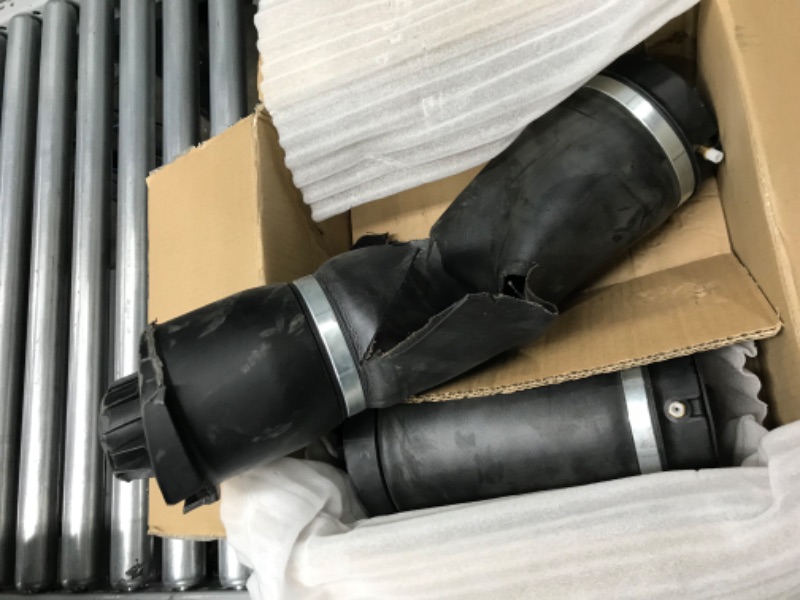 Photo 2 of DAMAGED AUTOSAVER88 Rear Air Suspension Compatible with Mercedes-Benz: R320 2007-2009, R350 2006-2012, R500 2006-2007, R63 AMG 2007
**1 BROKEN**