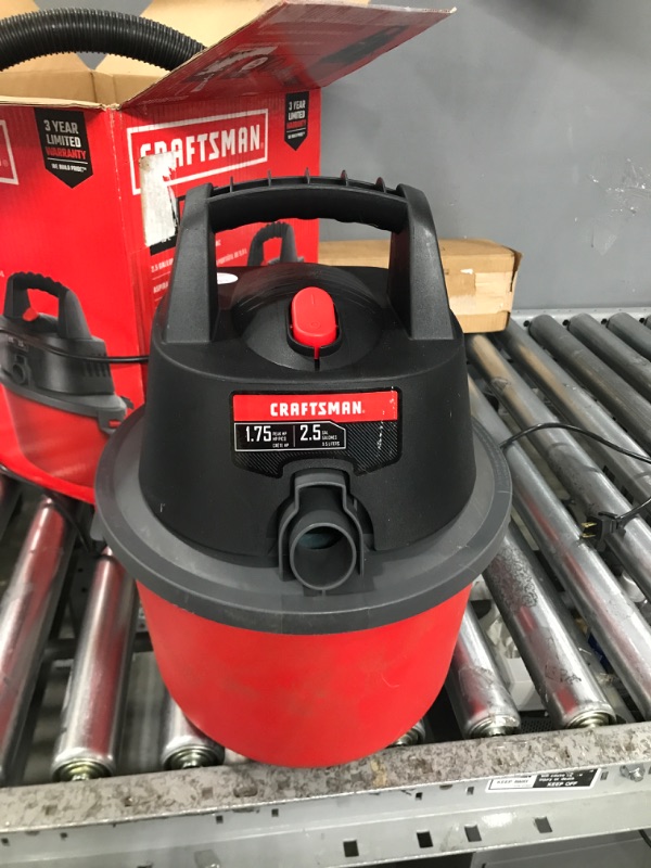 Photo 2 of ***TESTED/ TURNS ON** CRAFTSMAN CMXEVBE17250 2.5 Gallon 1.75 Peak HP Wet/Dry Vac, Portable Shop Vacuum with Attachments