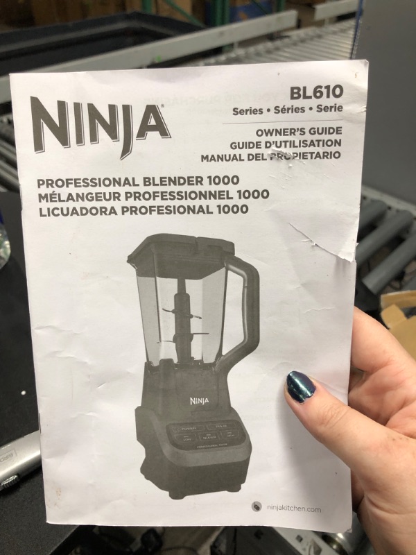 Photo 7 of ***TESTED WORKING*** Ninja BL610 Professional 72 Oz Countertop Blender with 1000-Watt Base and Total Crushing Technology for Smoothies, Ice and Frozen Fruit, Black, 9.5 in L x 7.5 in W x 17 in H with 25 Chef-inspired Recipes ***DAMAGE IS COSMETIC PLEASE S