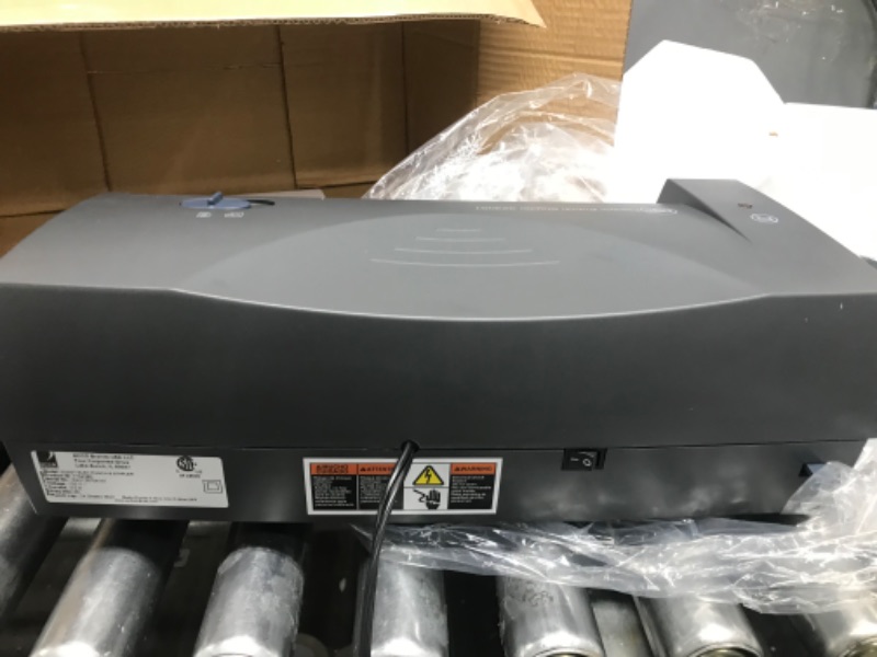 Photo 4 of Swingline Electric Paper Punch/Stapler, 2 or 3 Hole, 24 Sheet Capacity, Gray (7704280) 24 Sheet Stapler