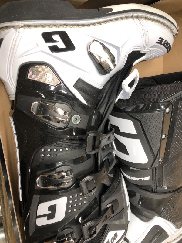 Photo 4 of Gaerne SG-12 Boots-Black/White-11 11 White/Black