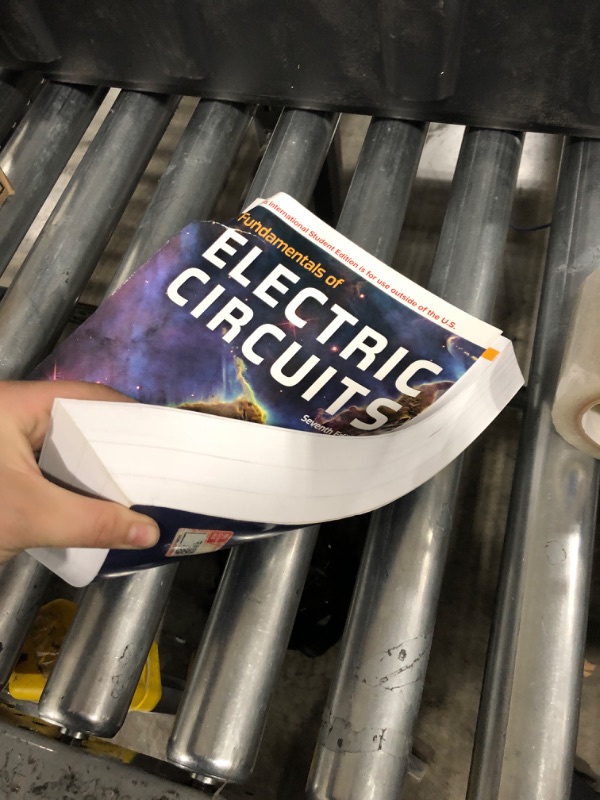 Photo 3 of Fundamentals of Electric Circuits - 7th Edition