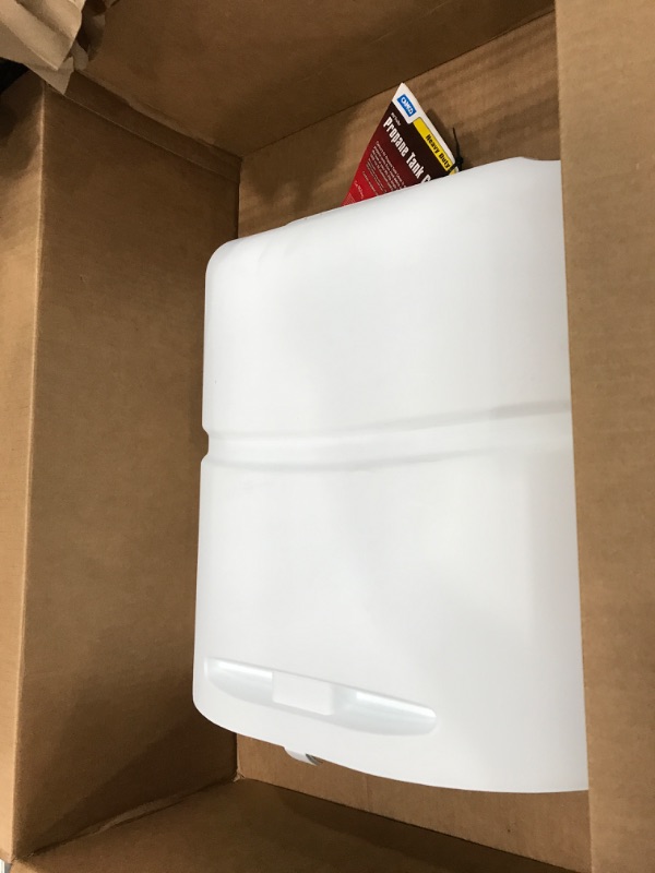 Photo 3 of Camco Mfg 40564 LP Tank Cover 20# SGL Polar Wht