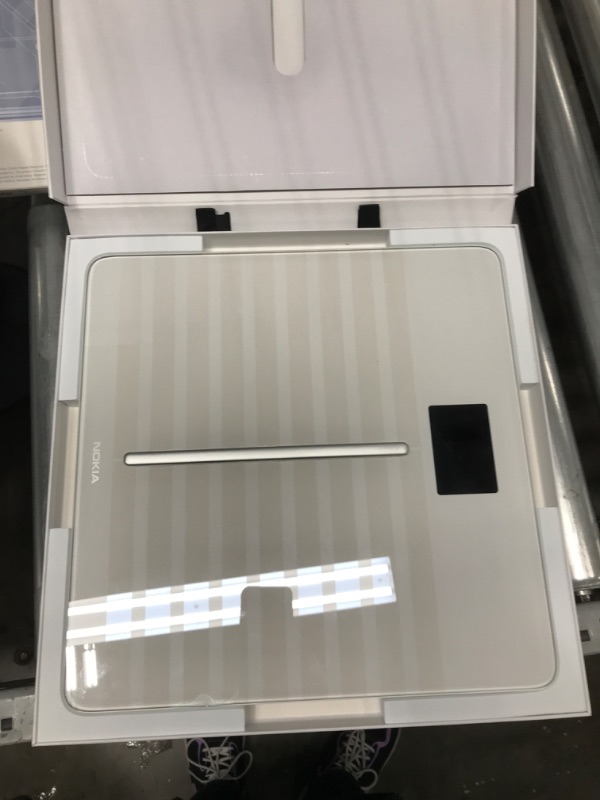 Photo 2 of *Unable To Test* Withings Body Cardio – Premium Wi-Fi Body Composition Smart Scale, Tracks Heart Health, Vascular Age, BMI, Fat, Muscle & Bone Mass, Water %, Digital Bathroom Scale with App Sync via Bluetooth or Wi-Fi Body White