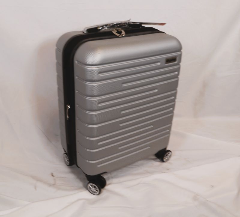 Photo 1 of 20 INCH UPRIGHT DEJUNO SUITCASE DURABLE 360 MOBILITY AND EXPANDABLE NEW 