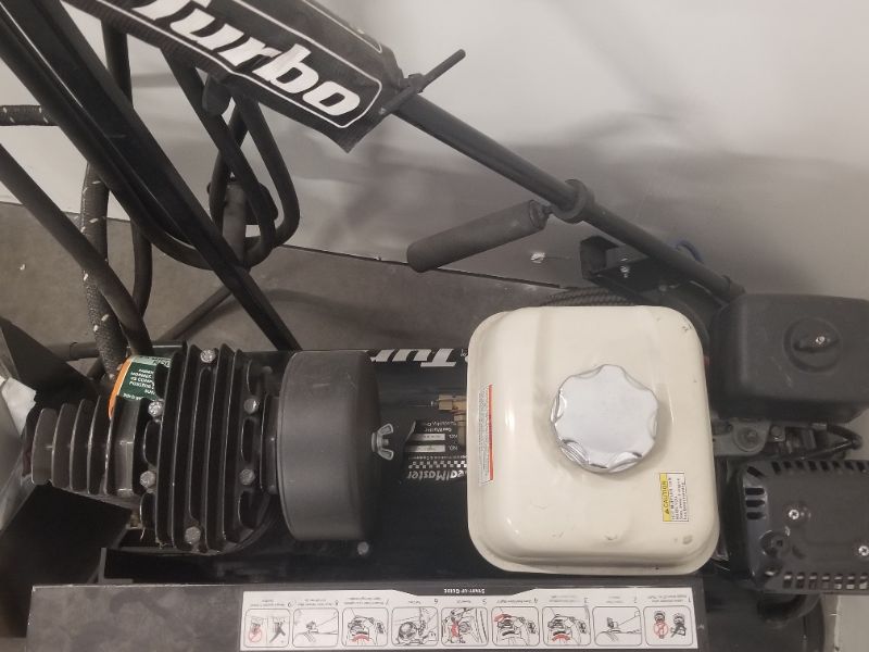 Photo 2 of CRACK PRO TURBO CLEANS AND DRIES CRACKS IN ONE MOTION HONDA 5.5 GAS ENGINE ELECTRIC IGNITION LANCE WITH 25' HOSE USES LP GAS TANK  NEW NEVER USED RETAILS FOR $6500