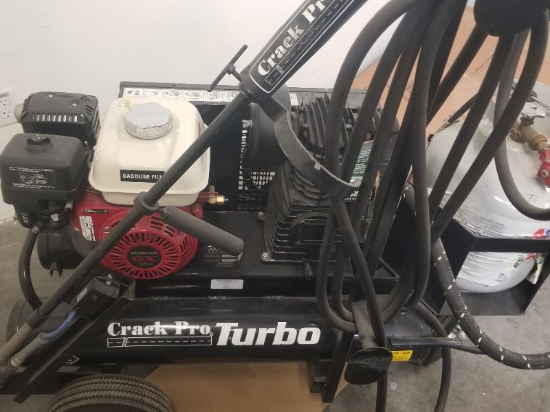 Photo 3 of CRACK PRO TURBO CLEANS AND DRIES CRACKS IN ONE MOTION HONDA 5.5 GAS ENGINE ELECTRIC IGNITION LANCE WITH 25' HOSE USES LP GAS TANK  NEW NEVER USED RETAILS FOR $6500