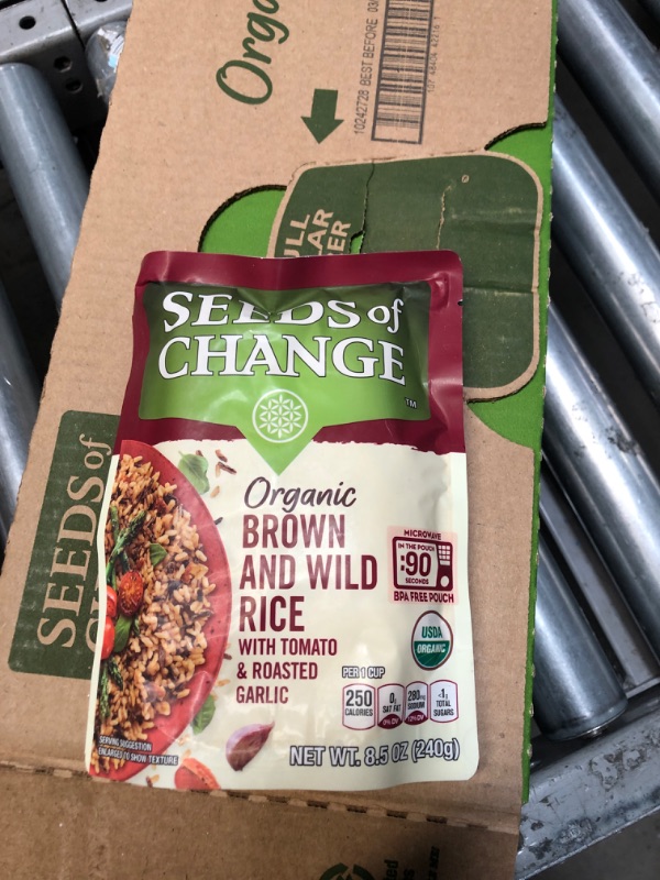 Photo 2 of 12 pack** expires 3/23**Seeds of Change Organic Brown and Wild Rice Tomato & Roasted Garlic 8.5 Oz
