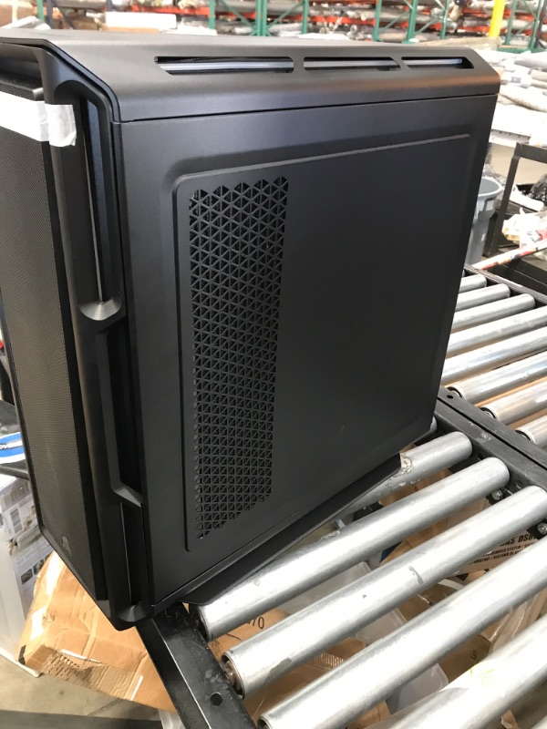 Photo 4 of *FACTORY PACKAGING* CORSAIR ICUE 5000T RGB MID-TOWER ATX PC CASE-208 INDIVIDUALLY ADDRESSABLE RGB LEDS-FITS MULTIPLE 360MM RADIATORS-EASY CABLE MANAGEMENT-3 INCLUDED CORSAIR LL120 RGB FANS
