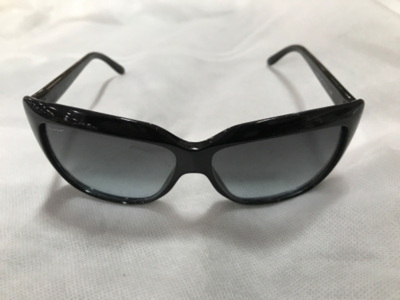 Photo 2 of GUCCI BLACK SUNGLASSES