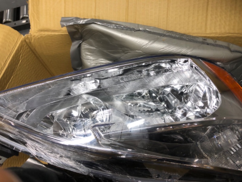 Photo 3 of Dorman 1592022 Passenger Side Headlight Assembly for Select Honda Models