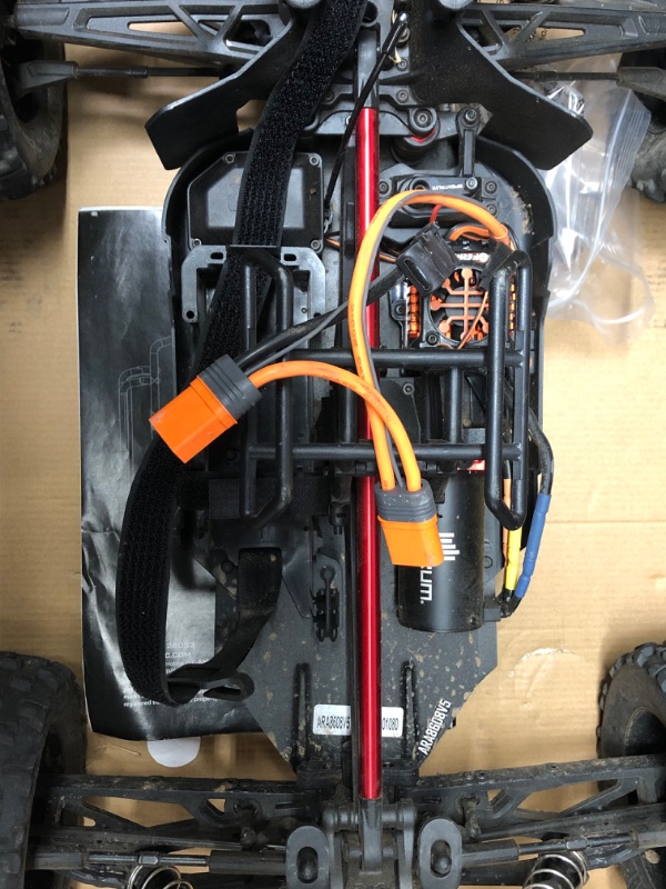 Photo 8 of ((PARTS ONLY!!!)) (NON FUNCTIONAL)
ARRMA RC Truck 1/8 KRATON 4X4 8S BLX Brushless Speed Monster Truck RTR (Ready-to-Run), Green1011492613
, ARA110002T1