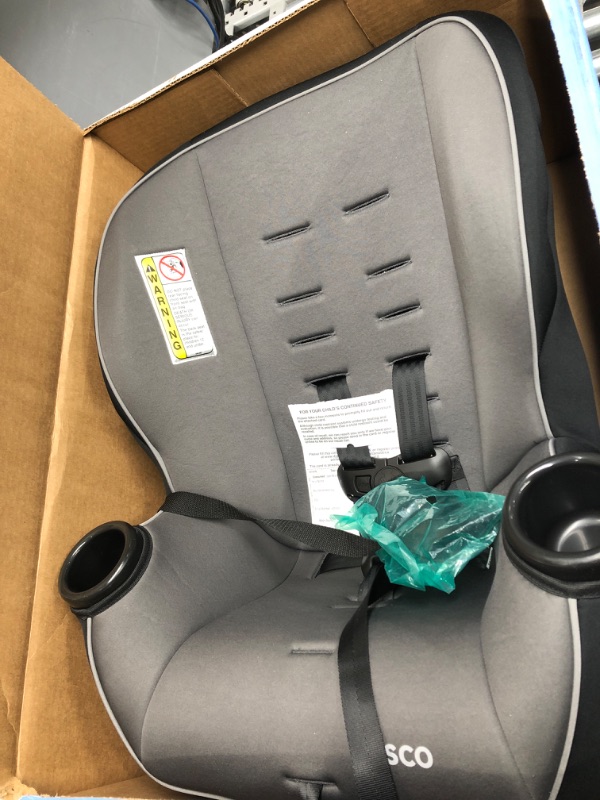 Photo 2 of Cosco Onlook 2-in-1 Convertible Car Seat, Rear-Facing 5-40 pounds and Forward-Facing 22-40 pounds and up to 43 inches, Black Arrows