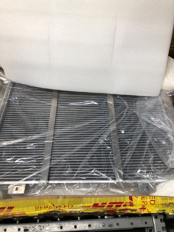 Photo 2 of OzCoolingParts Pro 89-93 Dodge D/W 250 350 Series Radiator