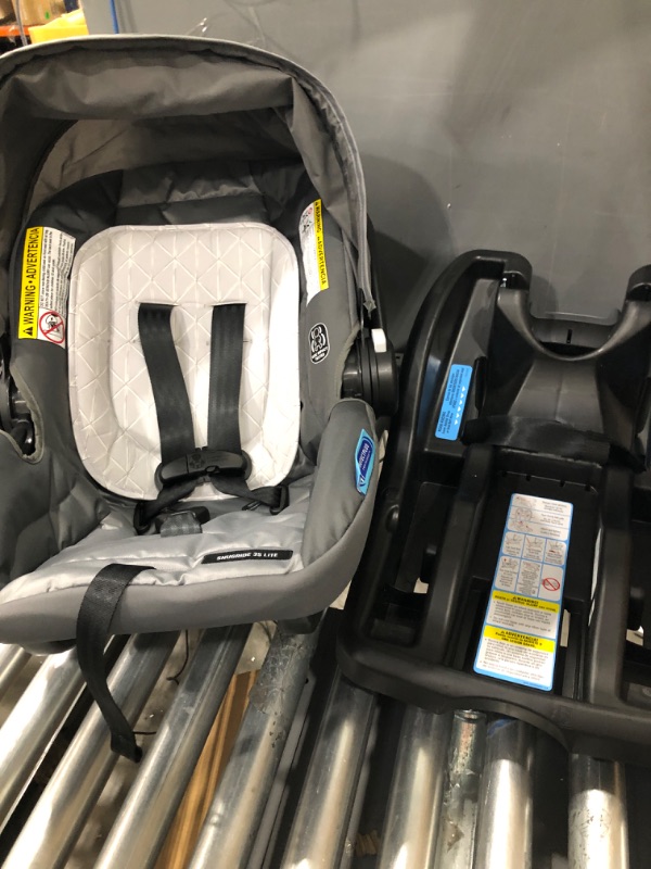 Photo 2 of Graco SnugRide SnugLock 35 lite Infant Car Seat | Baby Car Seat