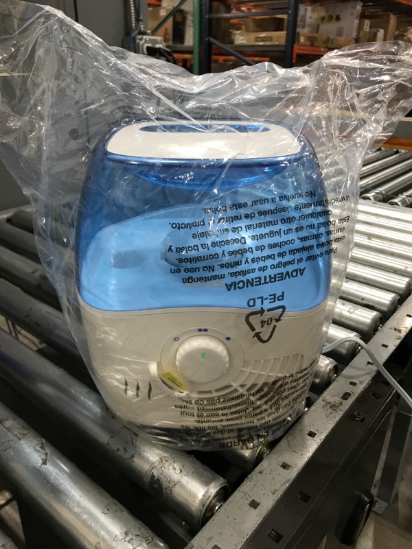 Photo 2 of Vicks Filtered Cool Mist Humidifier, Medium Room, 1.1 Gallon Tank - Humidifier for Baby and Kids Rooms, Bedrooms and More, Works with Vicks VapoPads