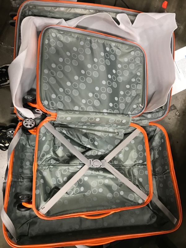 Photo 3 of *Large Case Damaged/Missing Wheel-See Photos* Rockland Melbourne Hardside Expandable Spinner Wheel Luggage, Charcoal, 2-Piece Set (20/28) 2-Piece Set (20/28) Charcoal