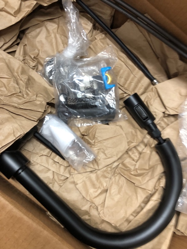 Photo 1 of Delta Faucet Essa Matte Black Kitchen Faucet Black