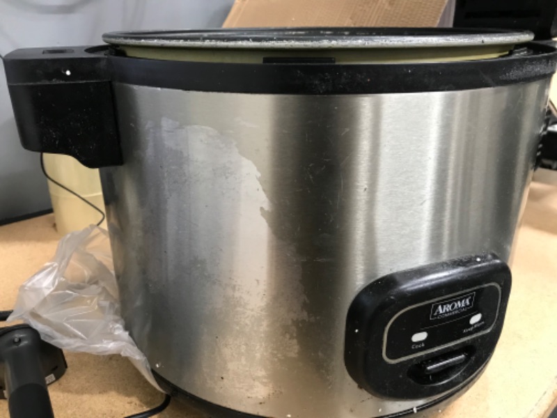 Photo 3 of ***NEEDS CLEANING***Aroma Arc-1130S 60 Cup Cooked Commercial Rice Cooker
